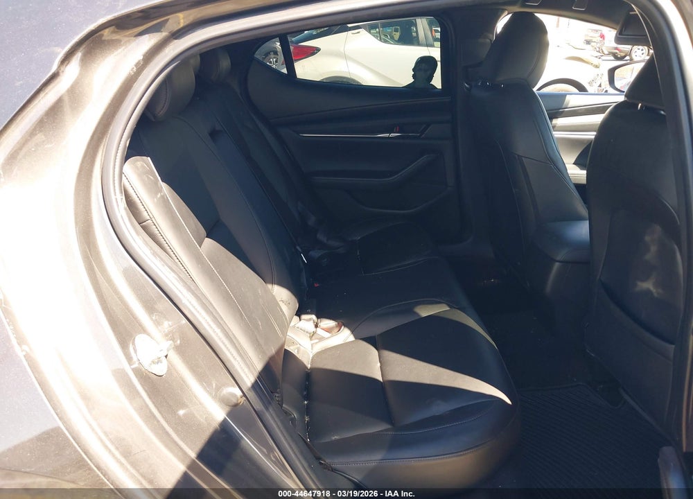 2019 MAZDA 3 VIN: JM1BPALM8K1109067