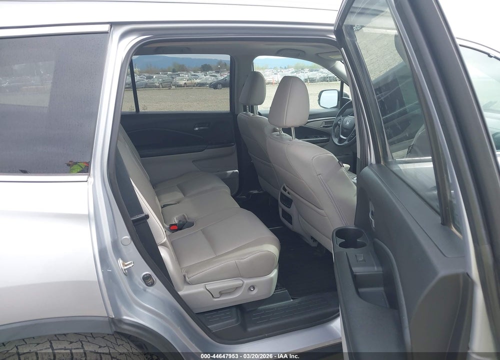 2017 HONDA PILOT EX-L VIN: 5FNYF6H69HB064516