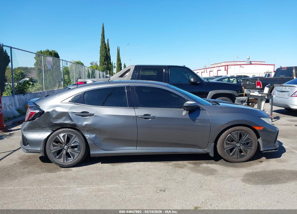 2018 HONDA CIVIC EX VIN: SHHFK7H53JU428482