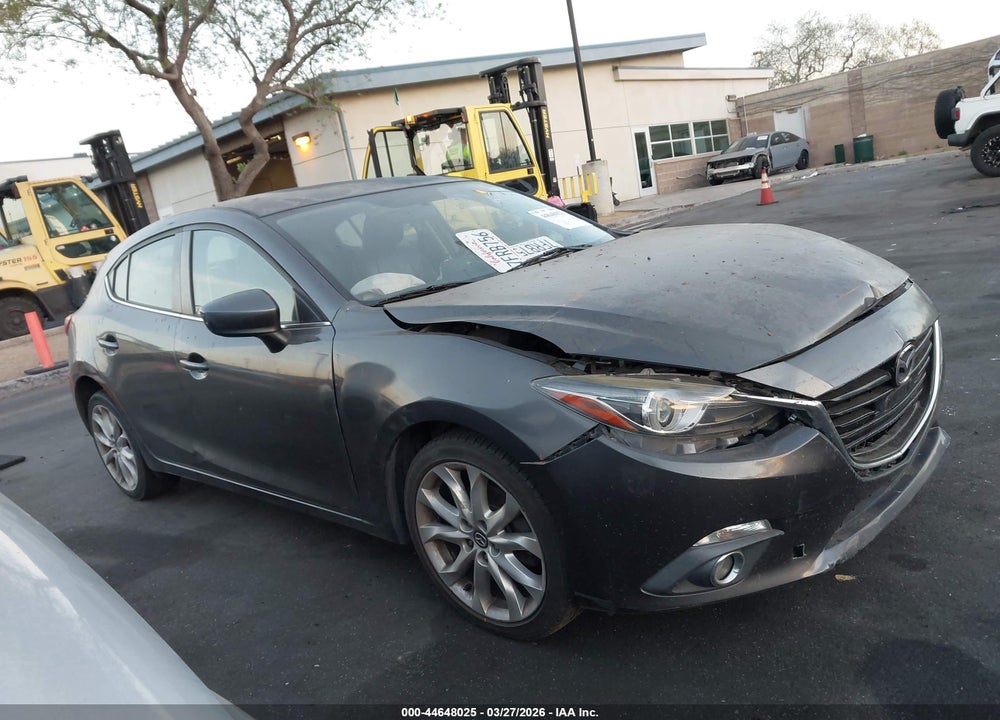 2014 MAZDA 3 S TOURING VIN: JM1BM1L38E1182010