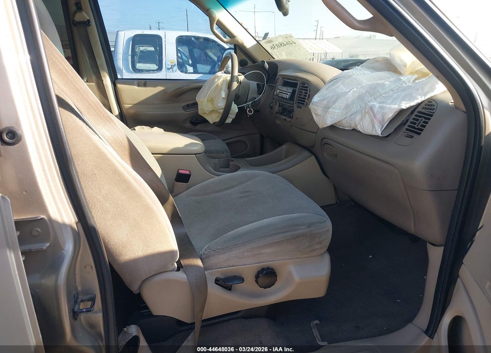 2001 FORD EXPEDITION XLT VIN: 1FMRU15W51LB71160