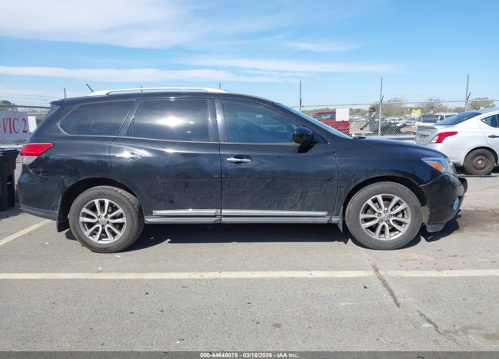 2015 NISSAN PATHFINDER SL VIN: 5N1AR2MN1FC692297