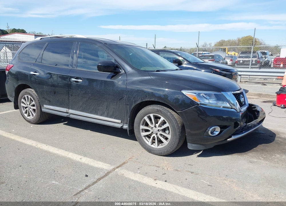2015 NISSAN PATHFINDER SL VIN: 5N1AR2MN1FC692297