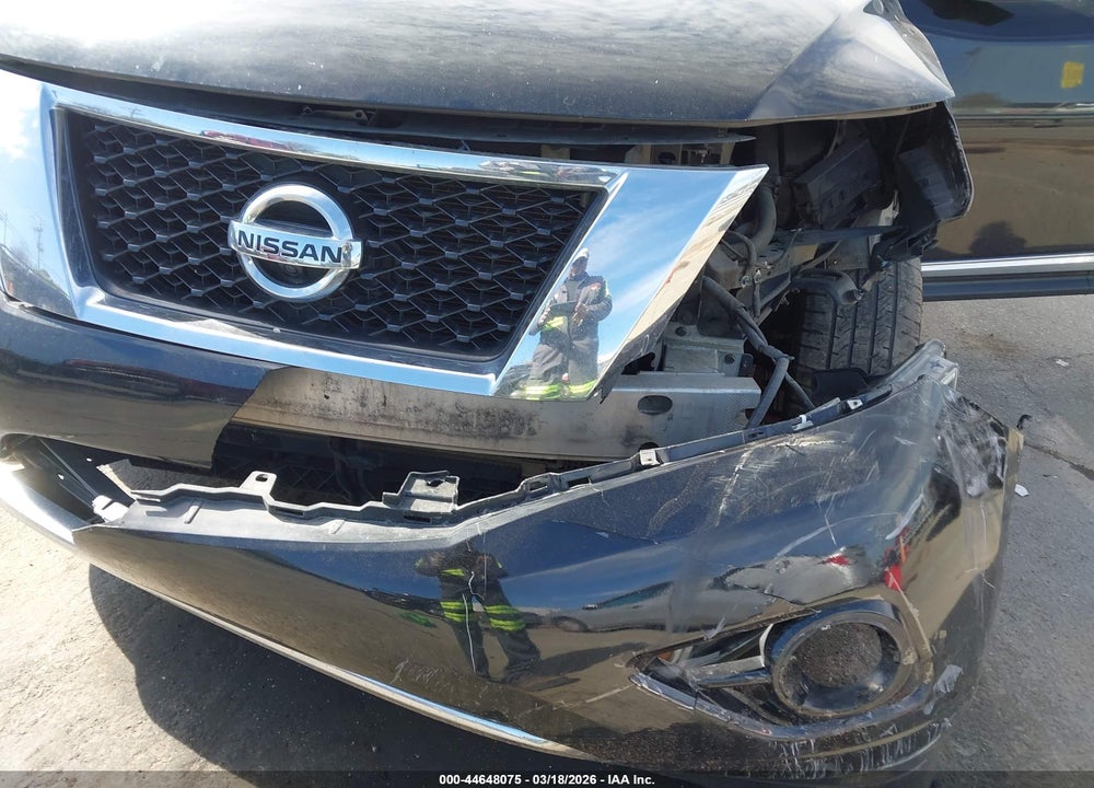 2015 NISSAN PATHFINDER SL VIN: 5N1AR2MN1FC692297