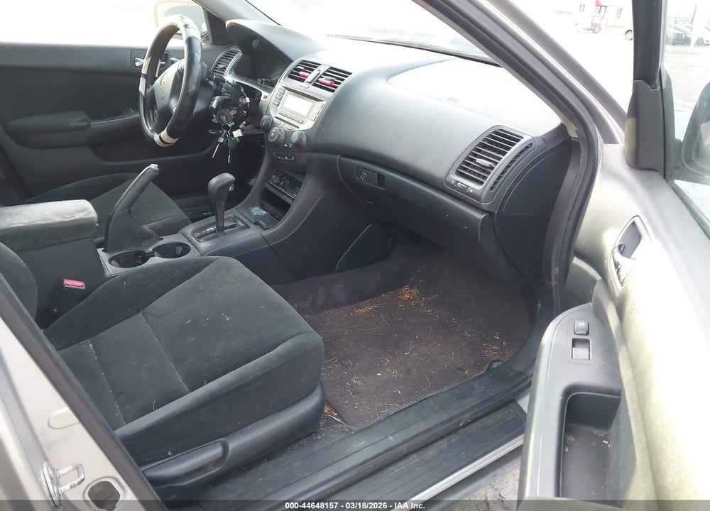 2007 HONDA ACCORD 2.4 LX VIN: 1HGCM56427A132367