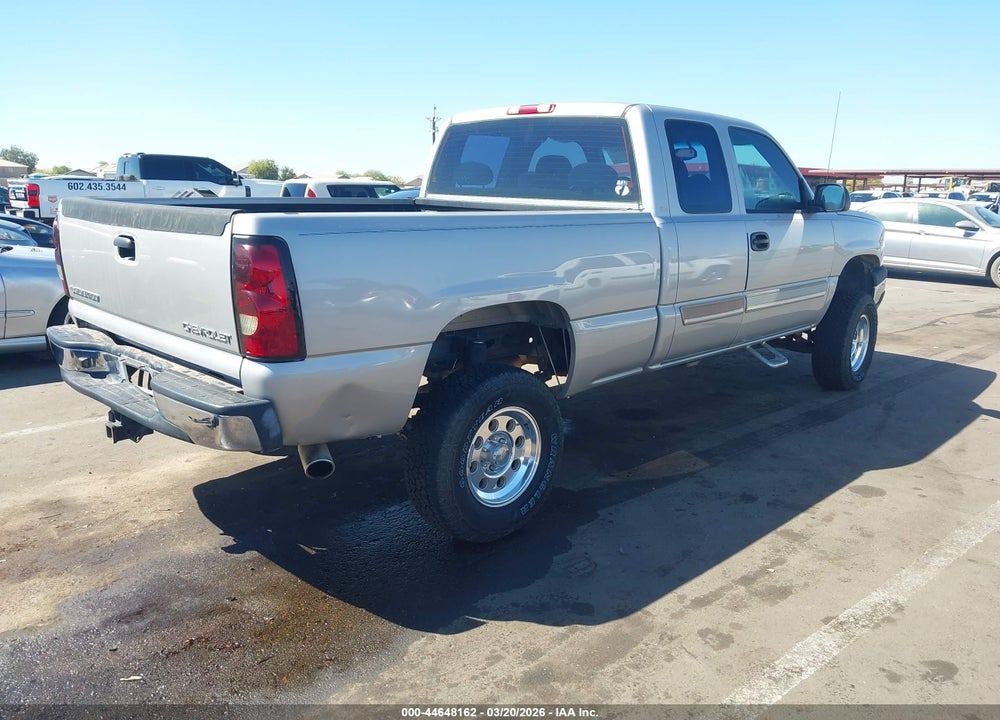 2004 CHEVROLET SILVERADO 1500 LS VIN: 2GCEK19T741359312