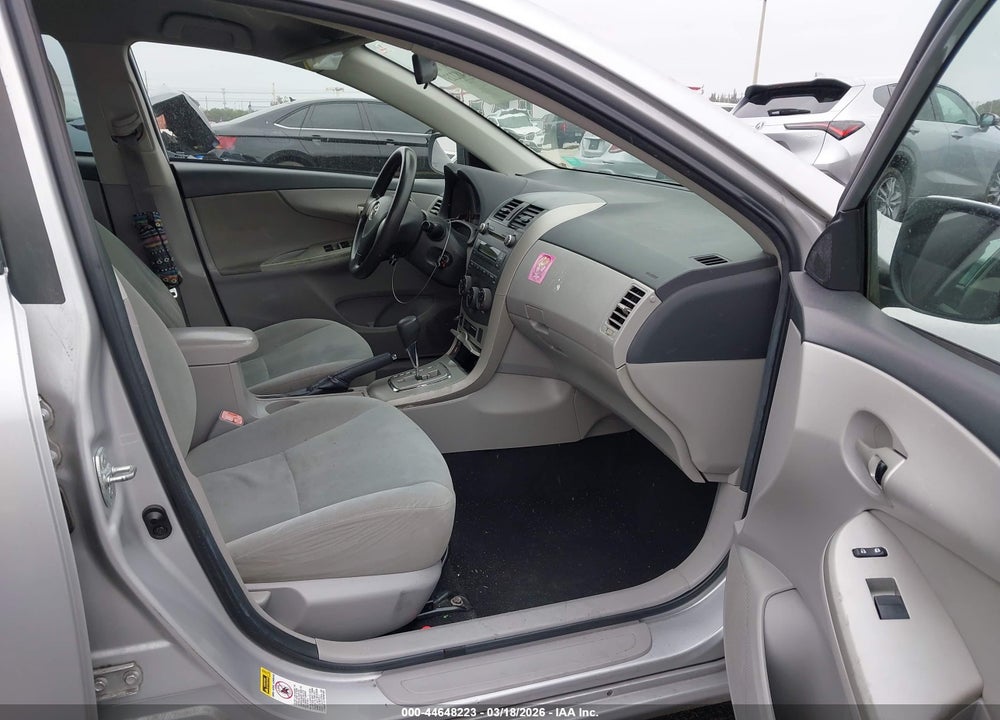 2011 TOYOTA COROLLA LE VIN: 2T1BU4EE7BC584527