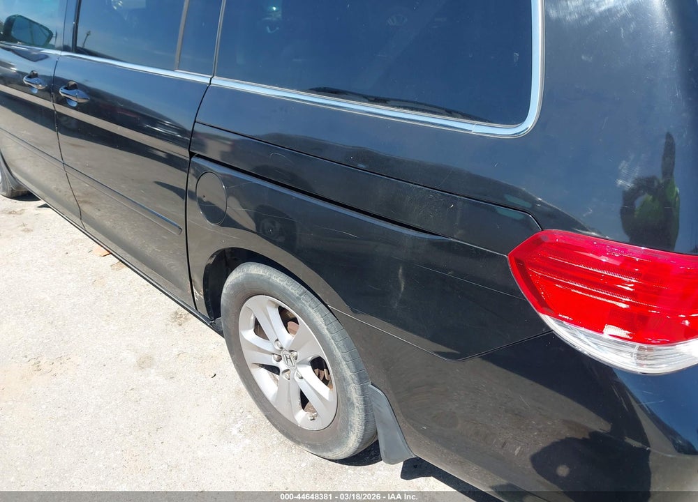 2010 HONDA ODYSSEY TOURING VIN: 5FNRL3H96AB082760