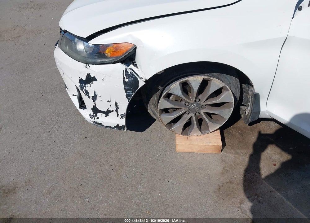 2013 HONDA ACCORD EX VIN: 1HGCT1B74DA020466
