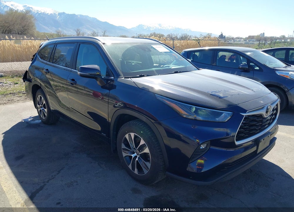 2025 TOYOTA HIGHLANDER HYBRID XLE VIN: 5TDKBRCH7SS675854
