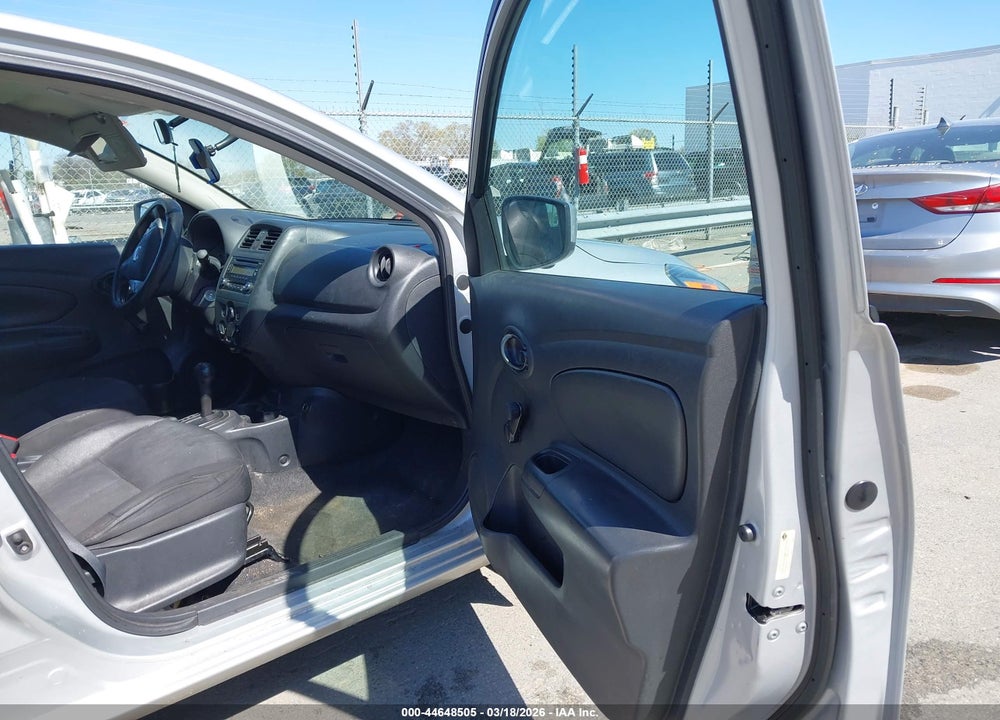 2017 NISSAN VERSA 1.6 S+ VIN: 3N1CN7AP3HL907913