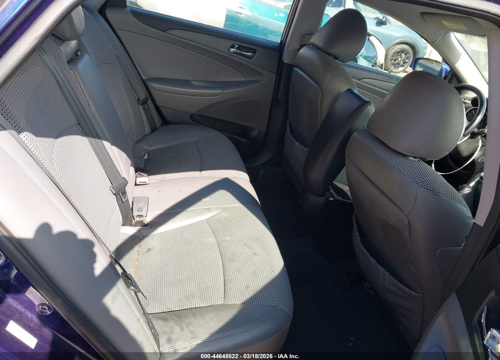 2011 HYUNDAI SONATA SE VIN: 5NPEC4AC8BH063687