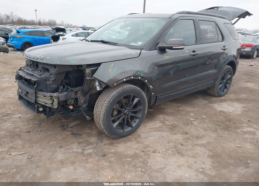 2018 FORD EXPLORER XLT VIN: 1FM5K8D88JGC82911