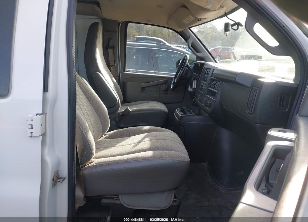 2020 CHEVROLET EXPRESS CARGO RWD 2500 REGULAR WHEELBASE WT VIN: 1GCWGAFG7L1124782