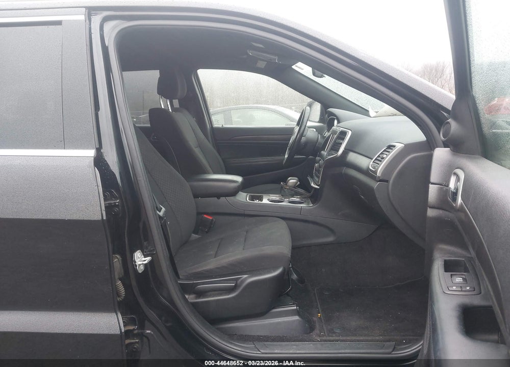 2018 JEEP GRAND CHEROKEE LAREDO E 4X4 VIN: 1C4RJFAG5JC180546