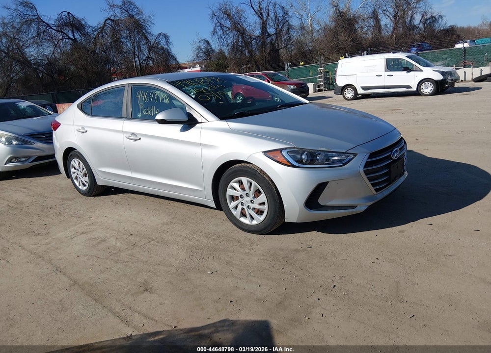 2018 HYUNDAI ELANTRA SE VIN: 5NPD74LF0JH225673