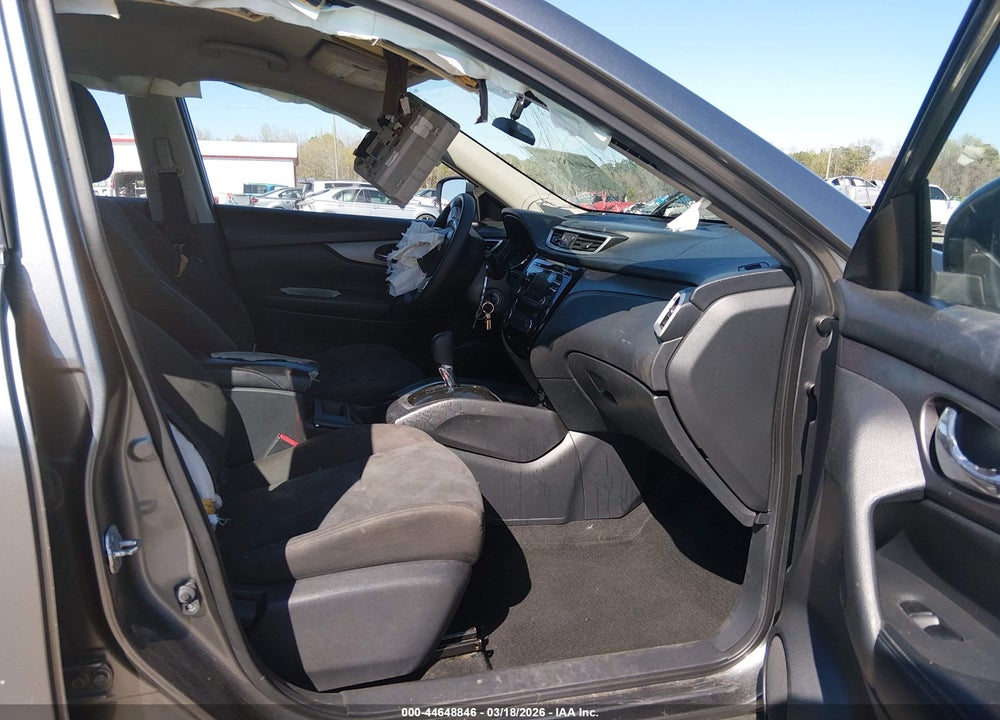 2016 NISSAN ROGUE S VIN: KNMAT2MT0GP626094