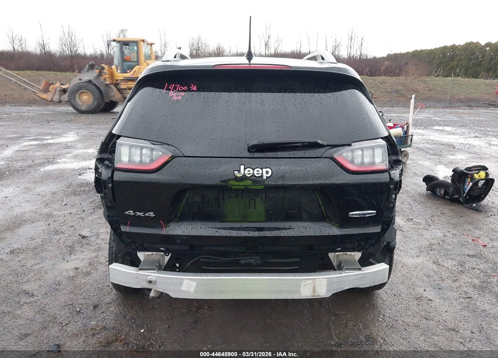 2019 JEEP CHEROKEE LATITUDE PLUS 4X4 VIN: 1C4PJMLB8KD201317