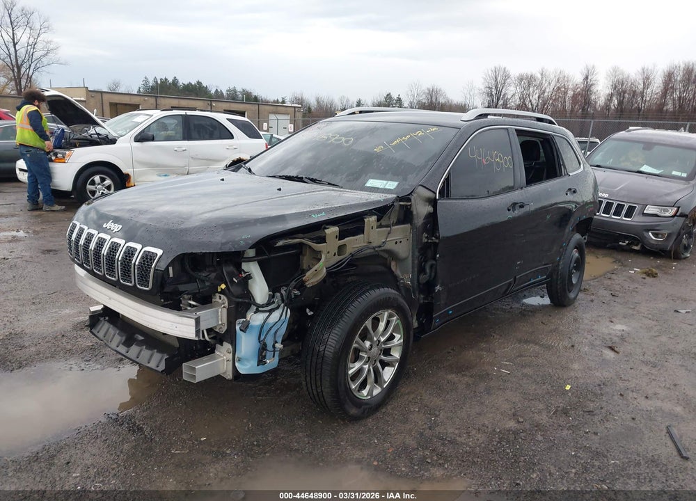 2019 JEEP CHEROKEE LATITUDE PLUS 4X4 VIN: 1C4PJMLB8KD201317