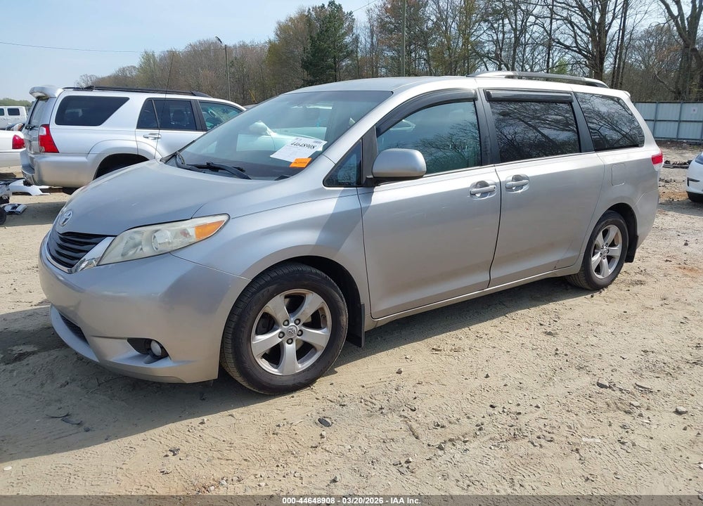 2011 TOYOTA SIENNA LE V6 VIN: 5TDKK3DC1BS032397