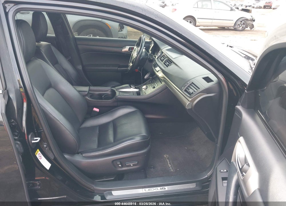 2015 LEXUS CT 200H VIN: JTHKD5BH1F2221132