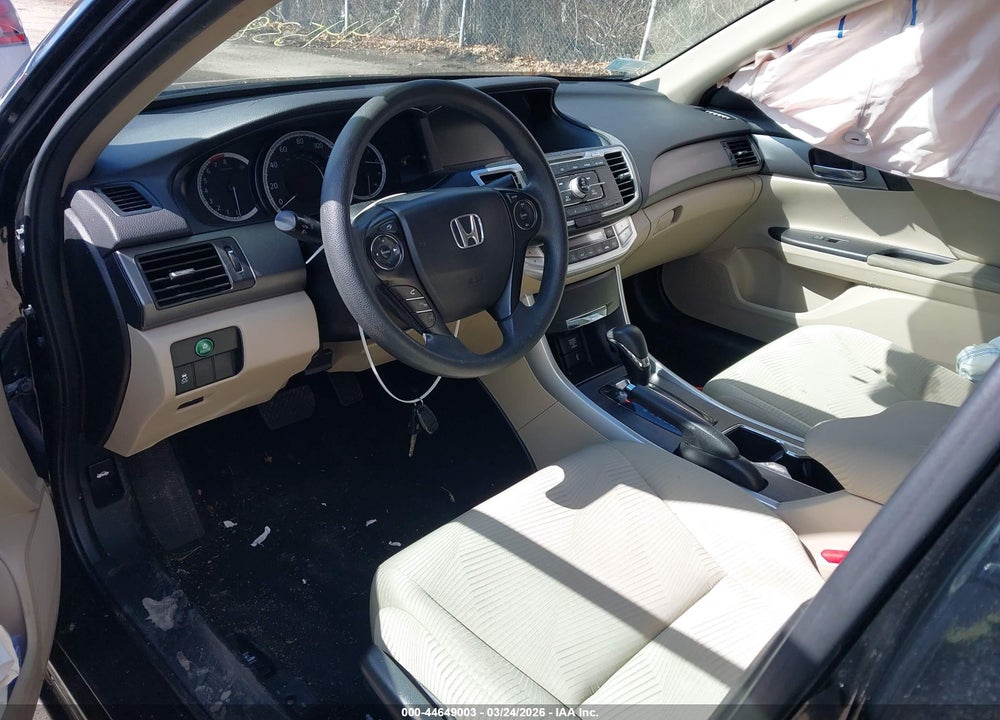 2015 HONDA ACCORD LX VIN: 1HGCR2F35FA243307