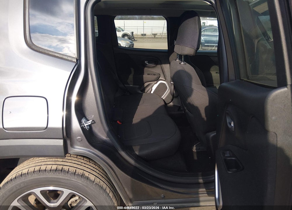 2018 JEEP RENEGADE LATITUDE 4X4 VIN: ZACCJBBB9JPH99986