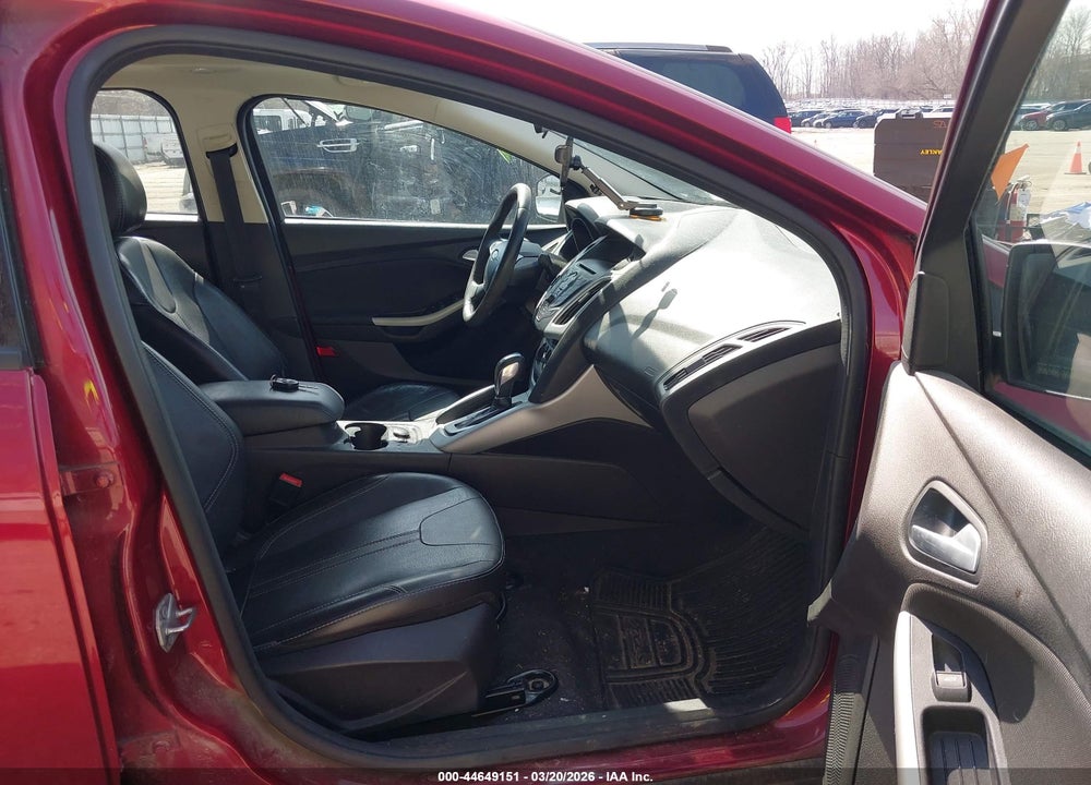 2014 FORD FOCUS SE VIN: 1FADP3F29EL117112