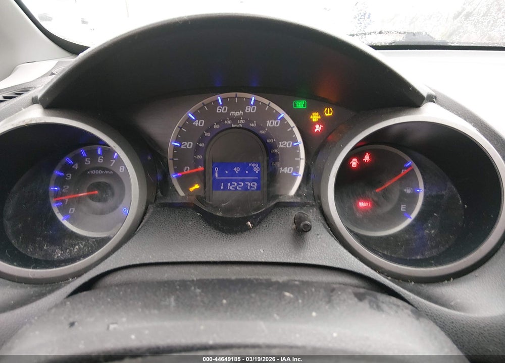 2011 HONDA FIT VIN: JHMGE8G31BS001310