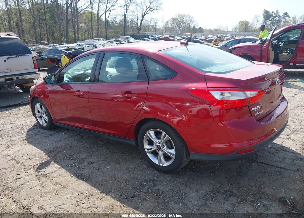 2014 FORD FOCUS SE VIN: 1FADP3F27EL359462
