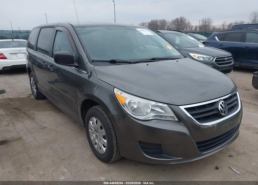 2010 VOLKSWAGEN ROUTAN S VIN: 2V4RW4D13AR237272