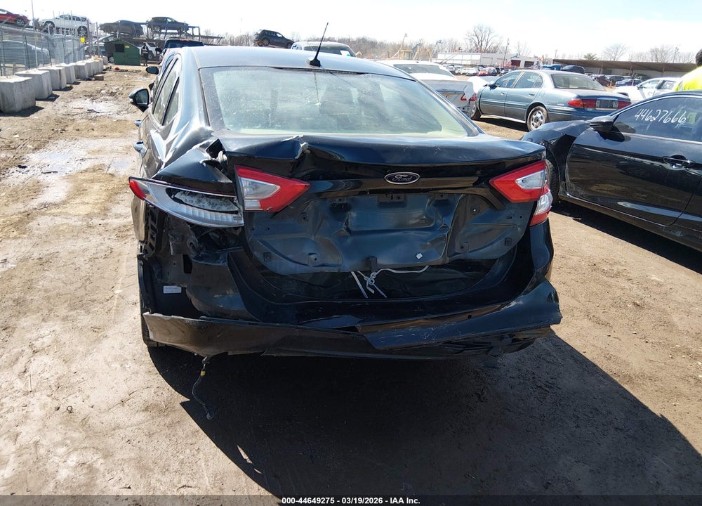 2013 FORD FUSION SE VIN: 3FA6P0H70DR101915