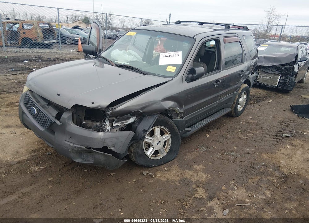 2004 FORD ESCAPE XLS VIN: 1FMYU02124DA18572