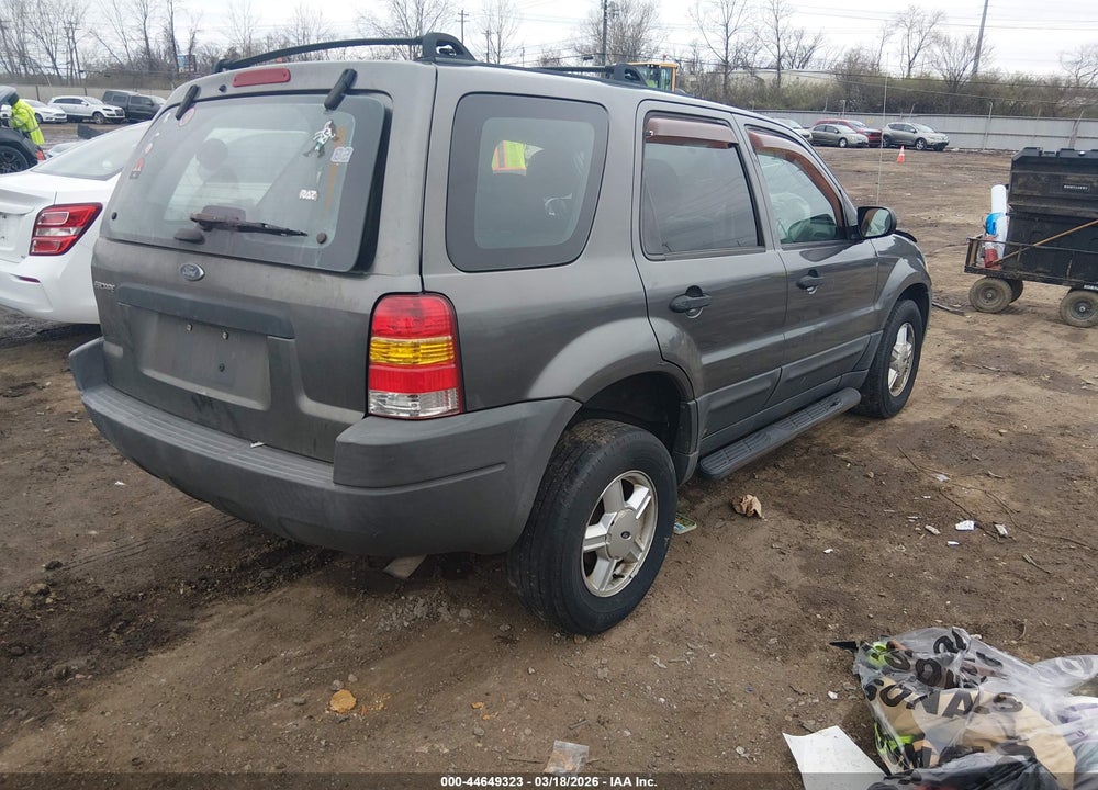 2004 FORD ESCAPE XLS VIN: 1FMYU02124DA18572