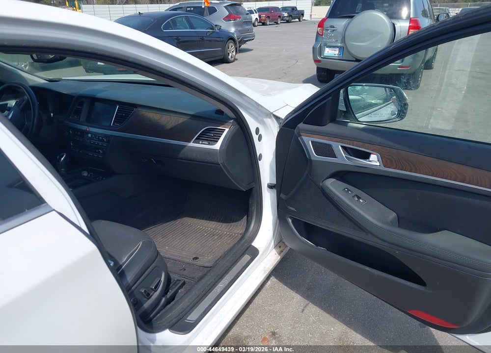 2015 HYUNDAI GENESIS 5.0 VIN: KMHGN4JF1FU045715