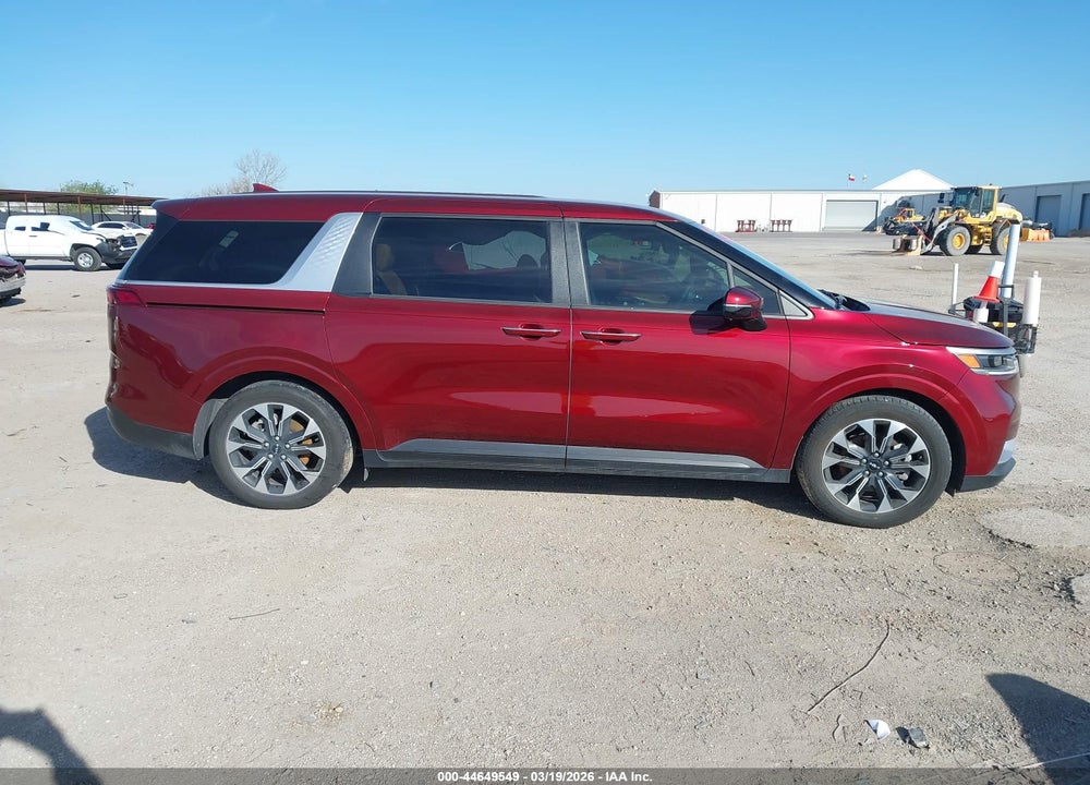 2024 KIA CARNIVAL MPV EX VIN: KNDNC5H31R6377777