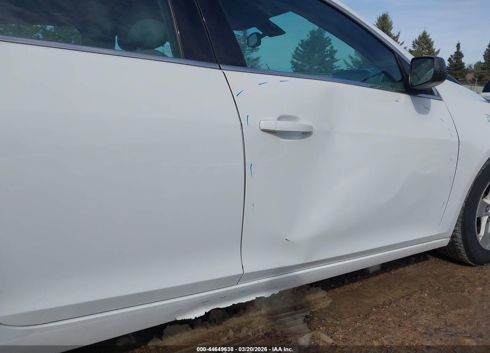 2015 CHEVROLET MALIBU 1FL VIN: 1G11A5SL3FF230877