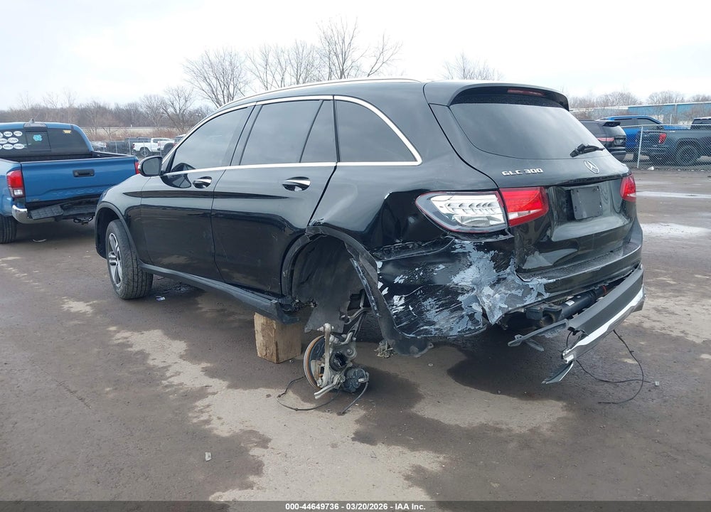 2017 MERCEDES-BENZ GLC 300 4MATIC VIN: WDC0G4KB5HF142784