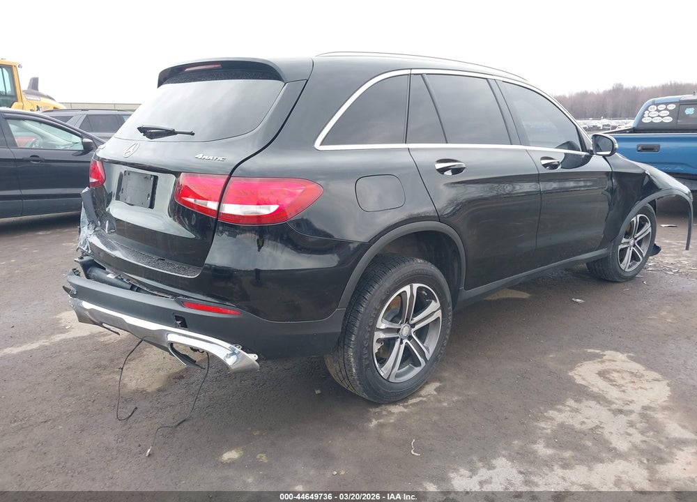 2017 MERCEDES-BENZ GLC 300 4MATIC VIN: WDC0G4KB5HF142784