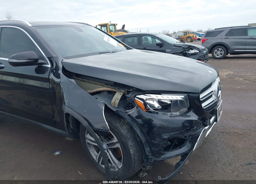 2017 MERCEDES-BENZ GLC 300 4MATIC VIN: WDC0G4KB5HF142784