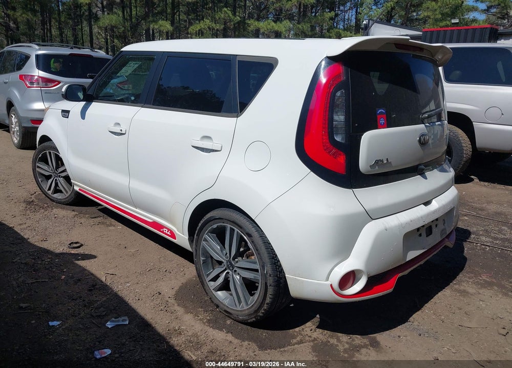 2014 KIA SOUL + VIN: KNDJP3A51E7024432