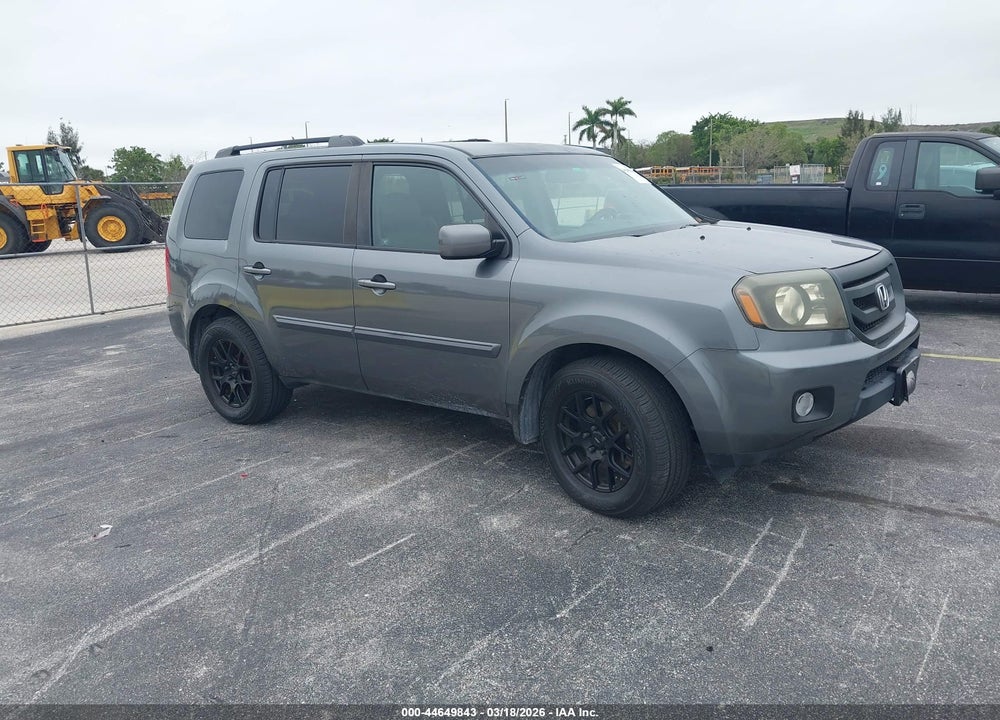 2011 HONDA PILOT EX-L VIN: 5FNYF4H69BB009267