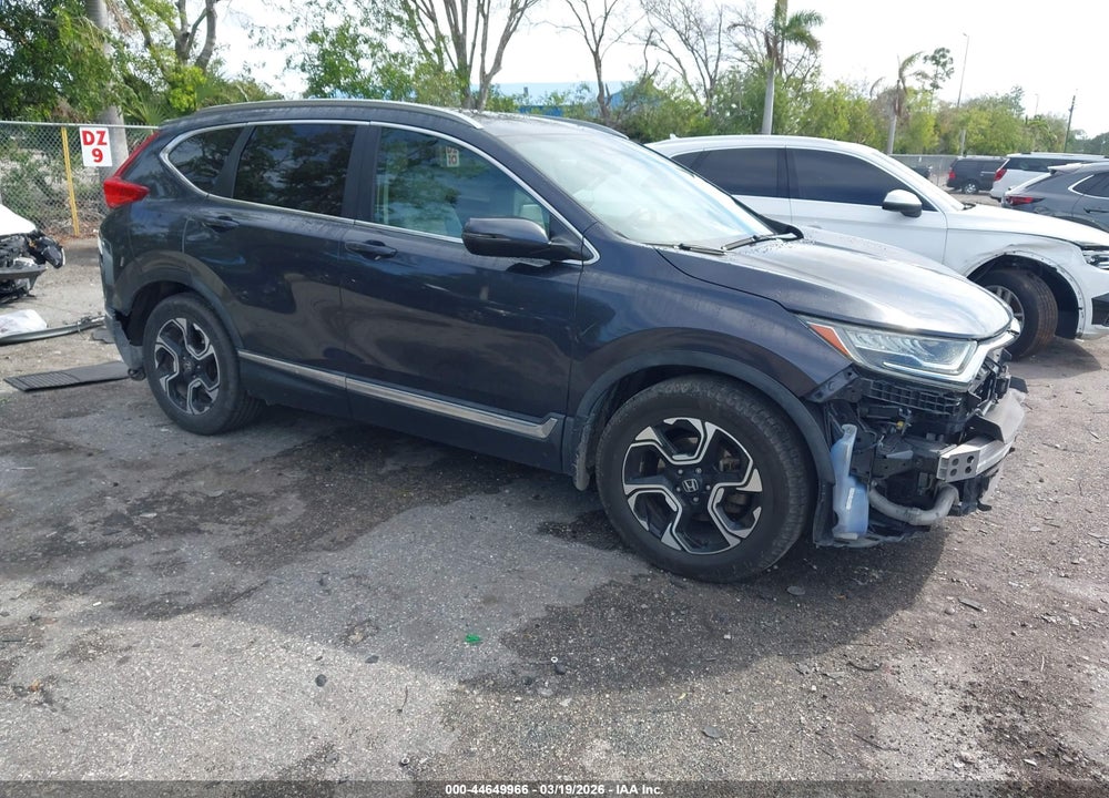 2018 HONDA CR-V TOURING VIN: 7FARW1H93JE043365