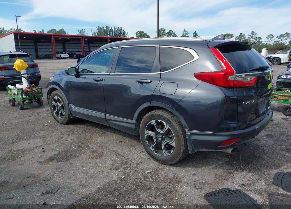 2018 HONDA CR-V TOURING VIN: 7FARW1H93JE043365