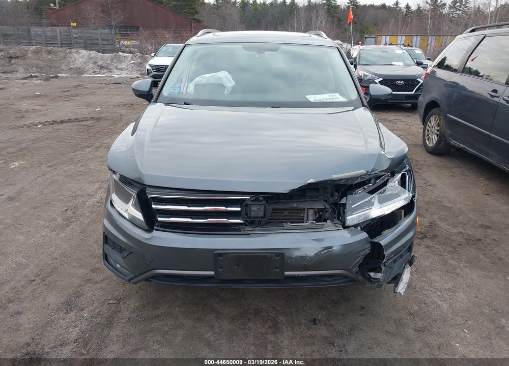 2018 VOLKSWAGEN TIGUAN 2.0T SE/2.0T SEL VIN: 3VV2B7AX6JM027453