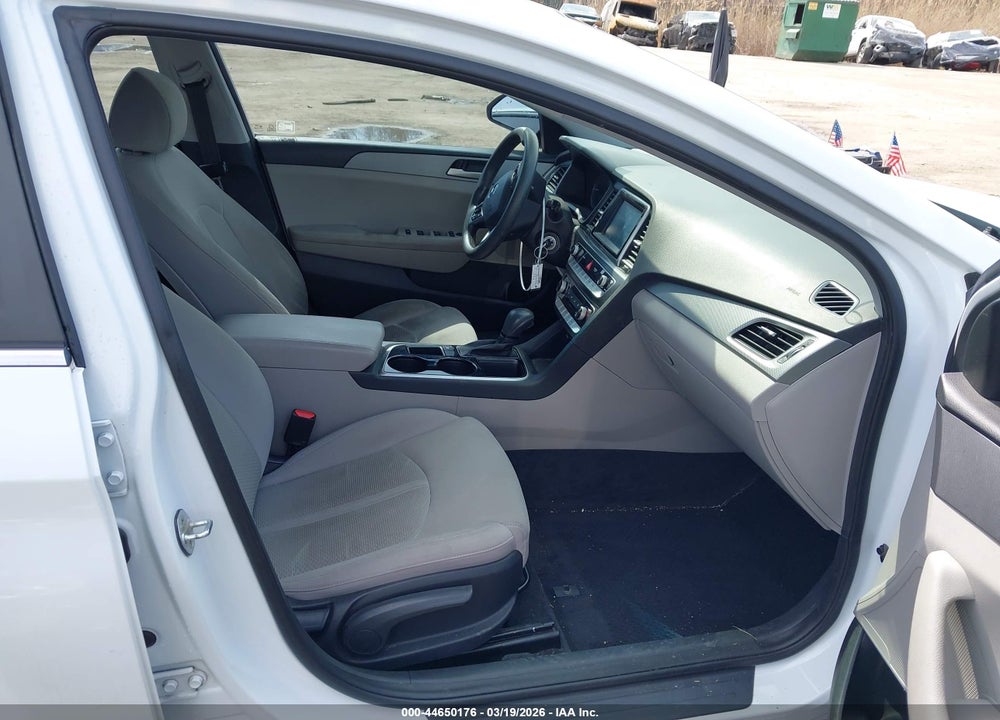 2018 HYUNDAI SONATA SE VIN: 5NPE24AF1JH648834