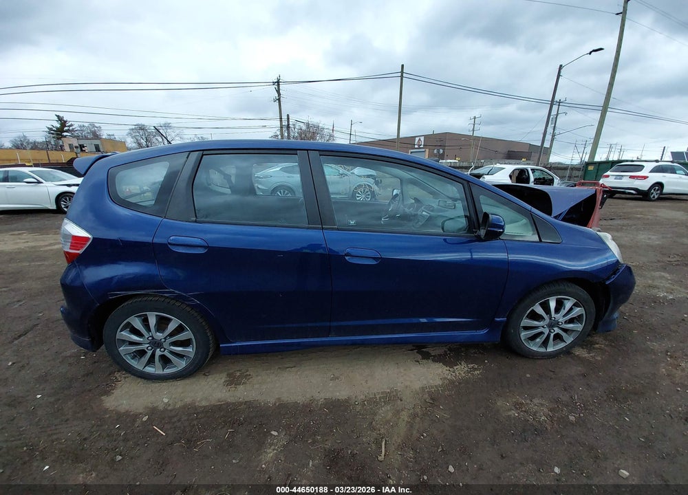 2012 HONDA FIT SPORT VIN: JHMGE8H53CC010229