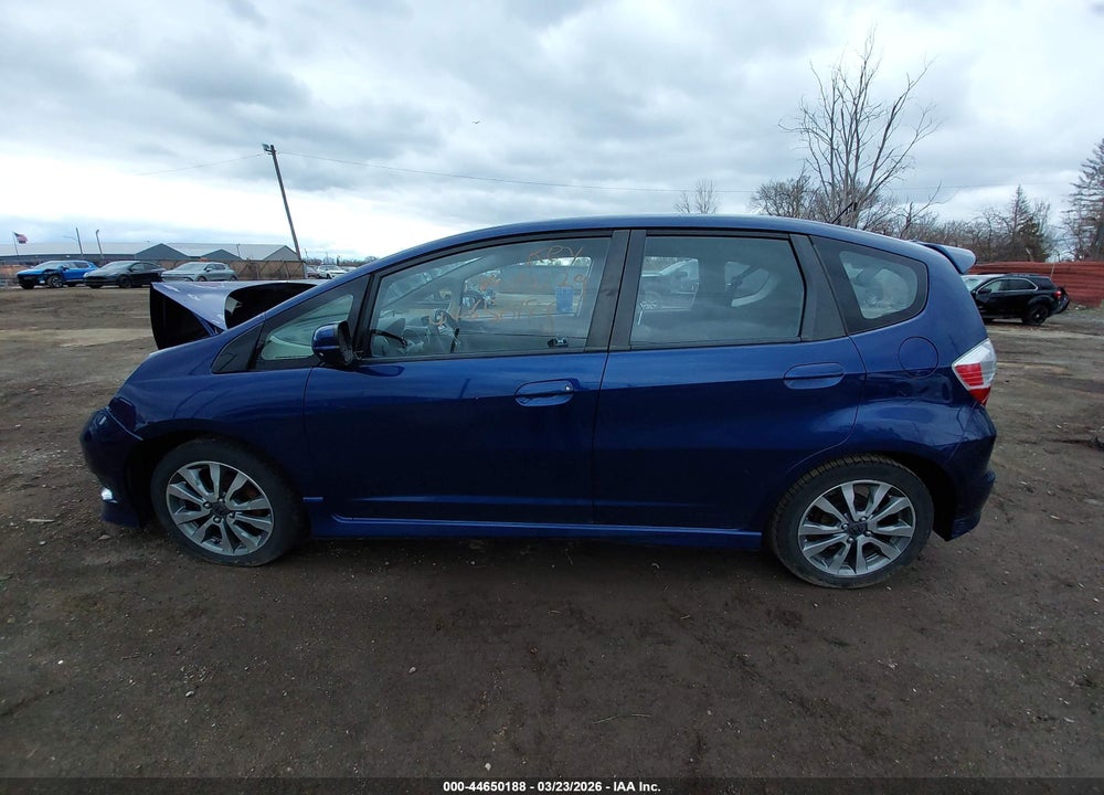 2012 HONDA FIT SPORT VIN: JHMGE8H53CC010229