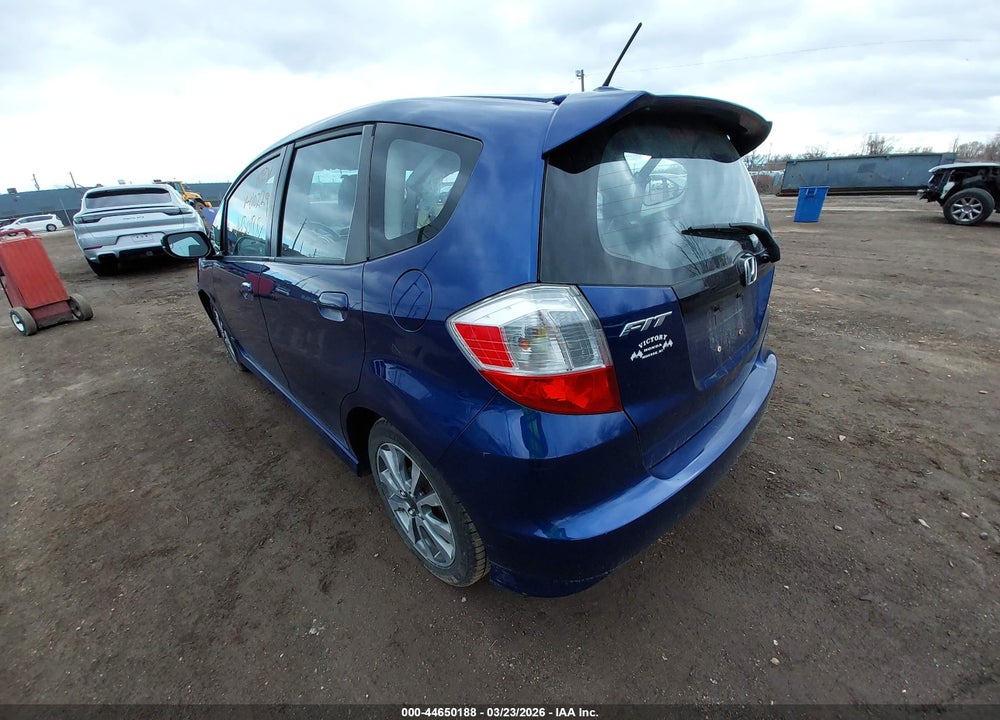 2012 HONDA FIT SPORT VIN: JHMGE8H53CC010229