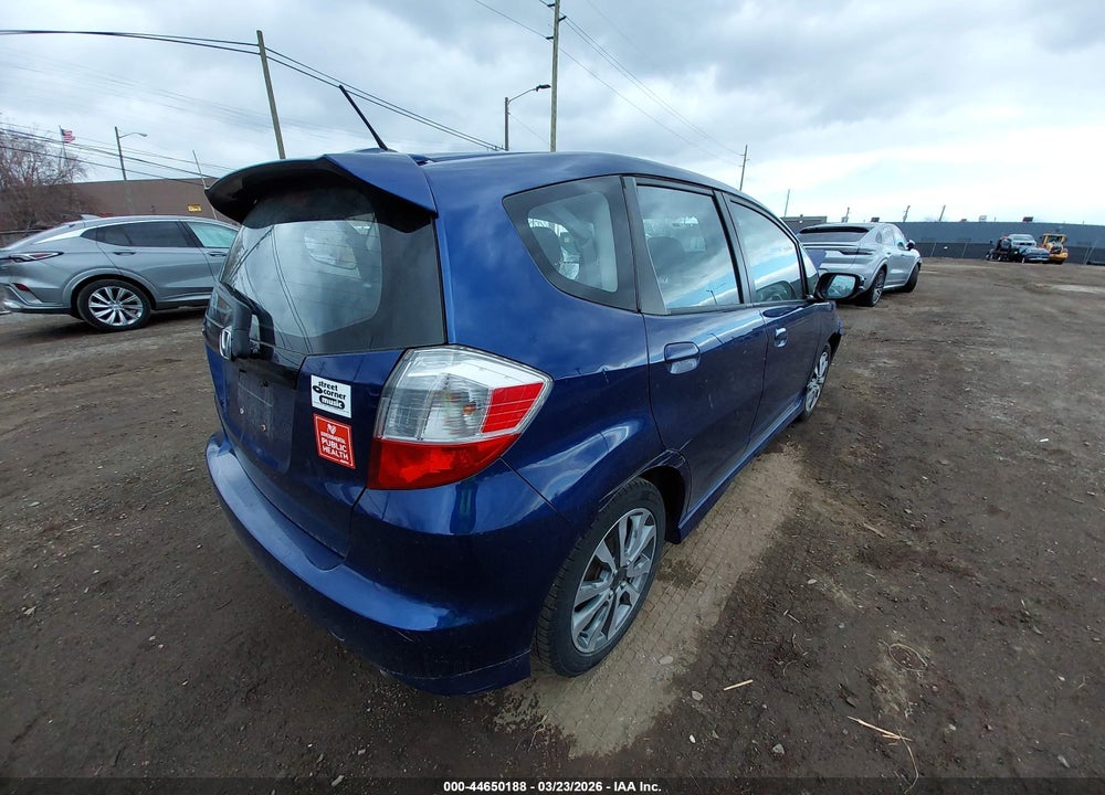 2012 HONDA FIT SPORT VIN: JHMGE8H53CC010229